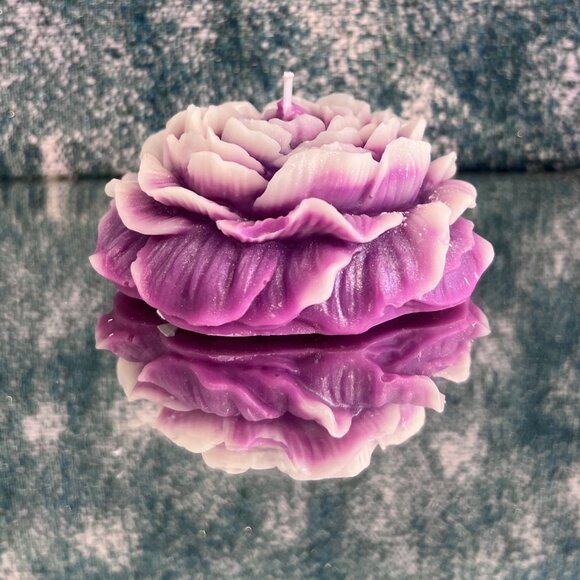 Peony Candle – Handmade Lilac Scented Gift - Picture 1 of 5
